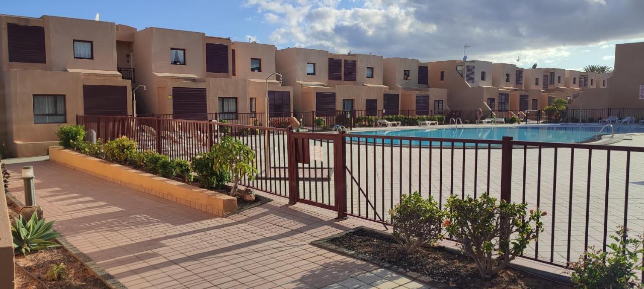 Casa Vienna Apartment Калета де Фусте Екстериор снимка